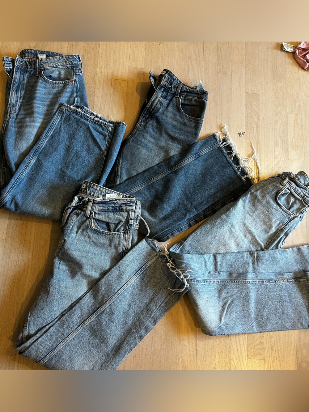 Zara Women's Light to Medium Blue Straight-Leg Jeans Pack